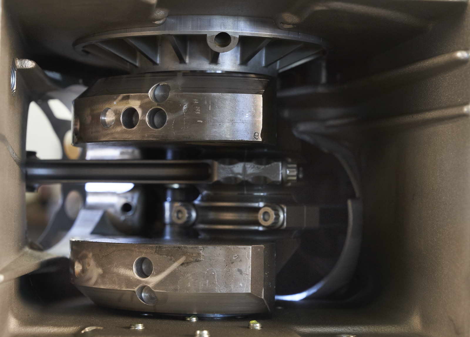 Guzzi Motor Zusammenbau René Nesselhauf